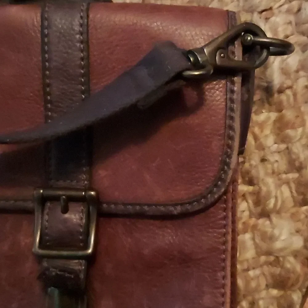 Vintage Fossil Leather Crossbody Messenger Laptop Bag